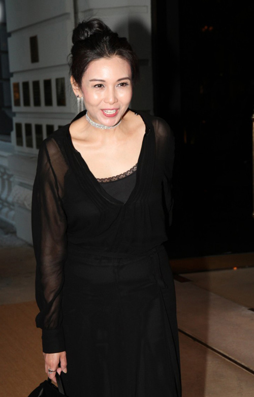 52 tuổi, Quách Phú Thành vẫn là chú rể điển trai, phong độ trong đám cưới - 9