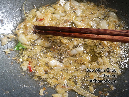 Cua đồng rang muối giòn tan ngày hè - 7