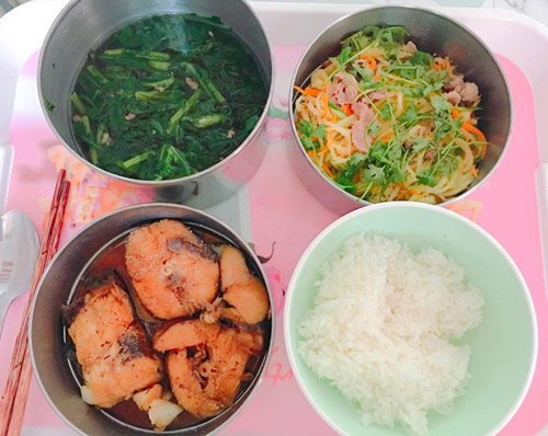 Loạt mâm cơm ở cữ toàn món ngon mẹ chồng nấu cho con dâu khiến ai cũng amp;#34;thèmamp;#34; - 3