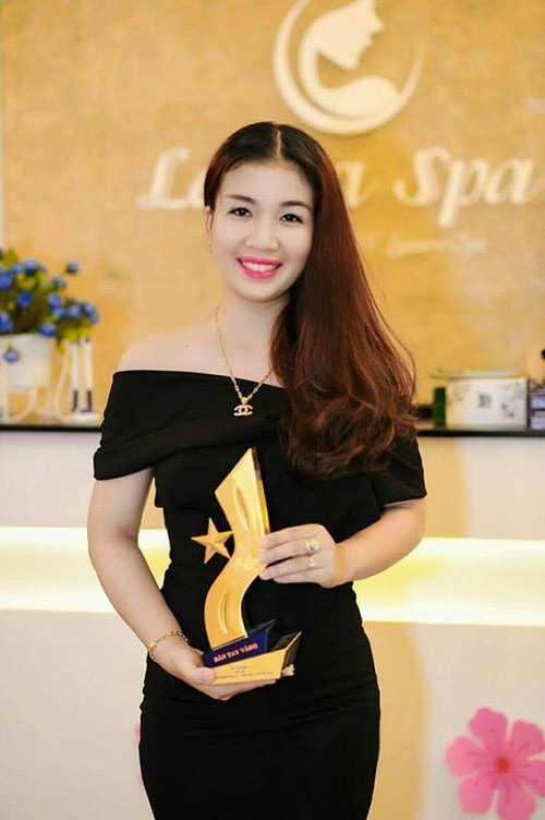 Tạo dáng lông mày với “phù thủyamp;#34; Lee Nguyễn chỉ 890.000đ - 1