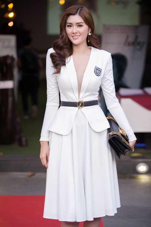 Trương Mỹ Nhân, Milan Phạm và dàn sao The Face gợi cảm đến chúc mừng HH Huỳnh Tiên - 9