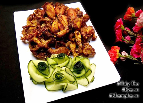 Cơm chiều hấp dẫn với ếch kho sả, canh chua cá - 2