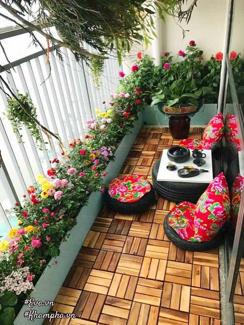 amp;#34;Vườn hồngamp;#34; đẹp mê hồn trên cửa sổ nhà bếp của mẹ Hà Thành 20 năm đi chợ amp;#34;sănamp;#34; hoa - 13