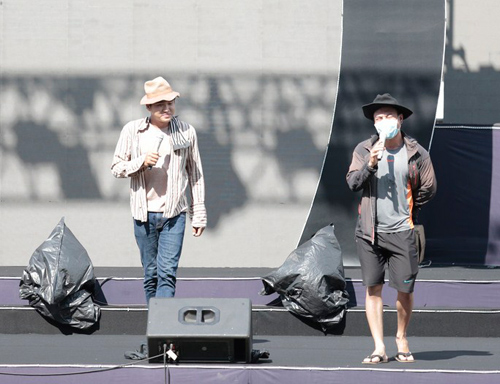 Hiếu Nguyễn đội mũ, Kim Tuyến đeo khẩu trang luyện tập giữa trời nắng như thiêu đốt - 4