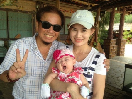 Nghệ sĩ hài Hồng Tơ trải lòng về vợ trẻ con thơ và quá khứ vỡ nợ vì cờ bạc - 2