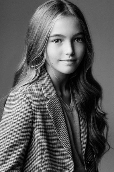 Những em bé đẹp nhất thế giới (Phần 2): Cô bé Anatasia đẹp hơn tranh vẽ - 12