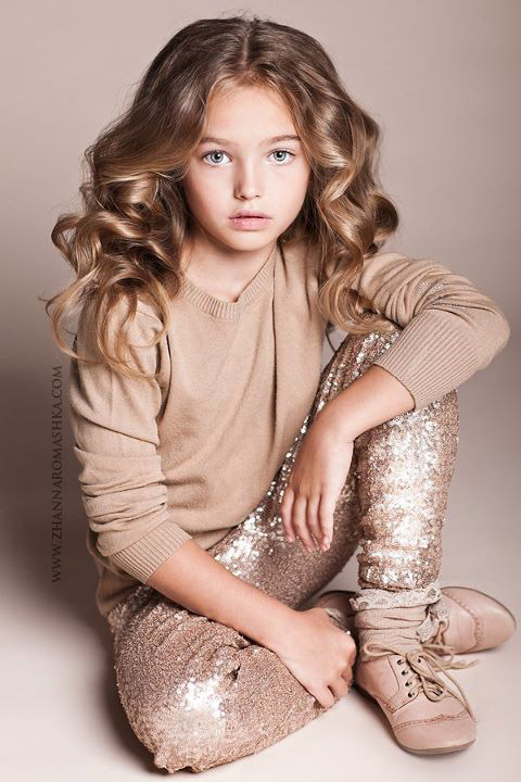 Những em bé đẹp nhất thế giới (Phần 2): Cô bé Anatasia đẹp hơn tranh vẽ - 1