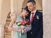 Làng sao - Kha Mỹ Vân rạng rỡ trong ngày đăng ký kết hôn cùng bạn trai ngoại quốc
