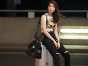 Làng sao - Ra sân bay một mình đêm khuya, Thu Hằng vừa "chất phát ngất", vừa đẹp "rụng tim"