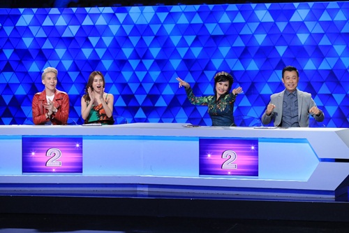 Người bí ẩn 2017: Lan Ngọc méo mặt sợ hãi vì màn đâm lò xo từ mũi ra miệng - 2