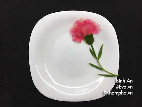 Cách tỉa hoa phăng đơn giản từ đu đủ trang trí đĩa ăn siêu đẹp - 17