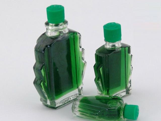 Mẹo cực độc để lũ muỗi tự cao chạy xa bay chỉ với 3 giọt dầu gió