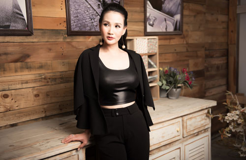 Hoa hậu quý bà U40 Sương Đặng khuyên phụ nữ Việt đừng amp;#34;khuôn phépamp;#34; quá - 5