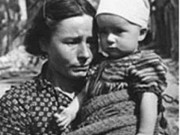 Tin tức - Người phụ nữ cứu 2.500 đứa trẻ bằng cách... đưa chúng vào túi đựng tử thi, quan tài