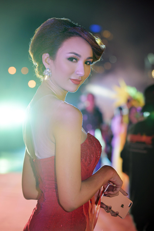 amp;#34;Gái một conamp;#34; Ngọc Diễm xinh đẹp, kiêu kỳ, đẹp đôi bên Anh Quân trong sự kiện - 9