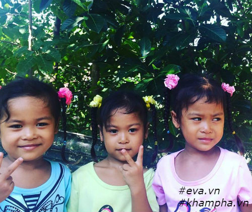 Ca sinh tư hiếm gặp ở VN: amp;#34;4 đứa trẻ tranh nhau miếng thịt trong bữa cơmamp;#34; - 5