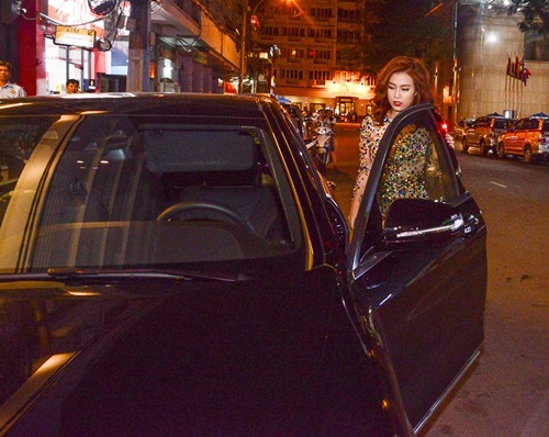 Gia tài amp;#34;khủngamp;#34; ở tuổi 29 của Đông Nhi và Hoàng Thùy Linh khiến nhiều người amp;#34;ghen tỵamp;#34; - 11