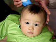 Làm mẹ - 90% mẹ Việt sẽ thôi ngay ý định cắt tóc hè này cho con khi biết được sự nguy hiểm này