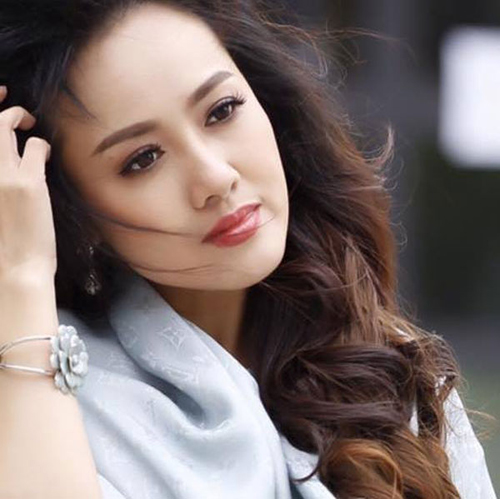 BTV Hoài Anh rưng rưng nước mắt vì từng vô tâm với ông - 2