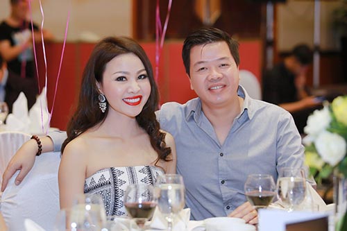 Hát nhạc đỏ nhưng Trọng Tấn, Việt Hoàn có cuộc sống amp;#34;giàu sụamp;#34;, đáng mơ ước - 18