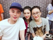 Làng sao - Ngôi sao 24/7: Đầu trọc lốc, ông xã Lâm Tâm Như vẫn đẹp trai như thường