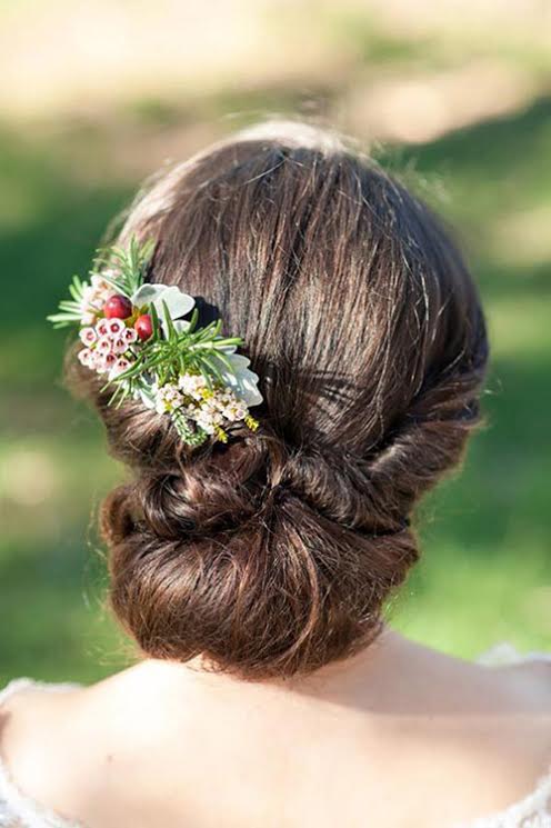 Thay vì phụ kiện cầu kỳ, phái đẹp đua nhau chọn hoa quả tươi trang trí tóc ngày cưới - 5