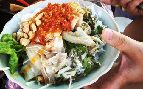 Những quán ăn trong hẻm nhưng nhiều thực khách lùng sục ở Đà Nẵng - 1