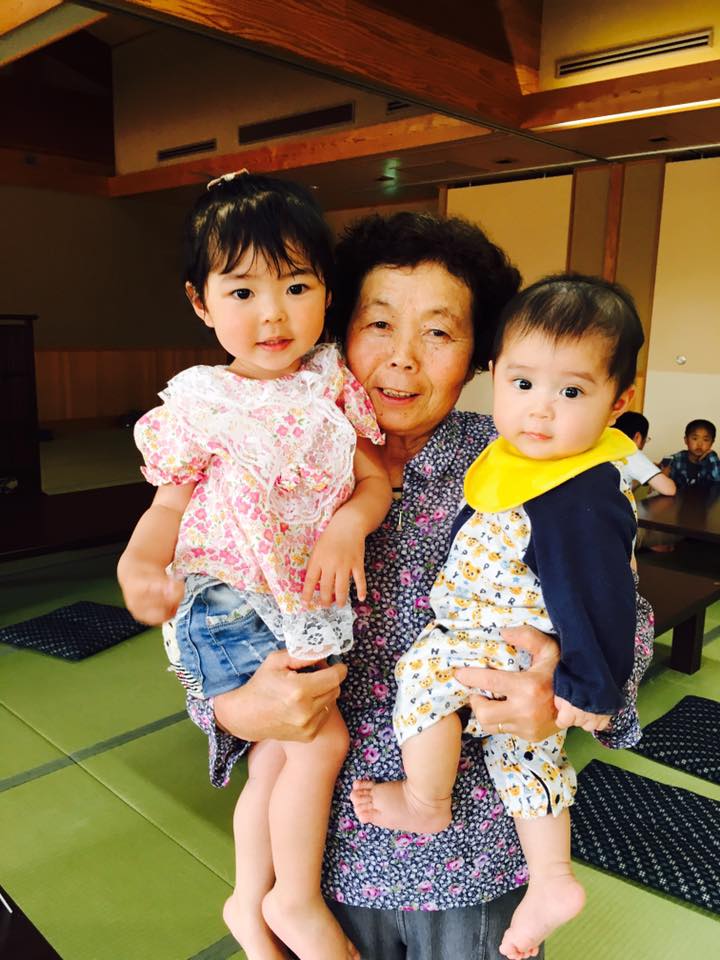 Lo lắng chất lượng nước muối sinh lý, mẹ Việt tại Nhật mách cách tự làm vừa sạch vừa rẻ - 2