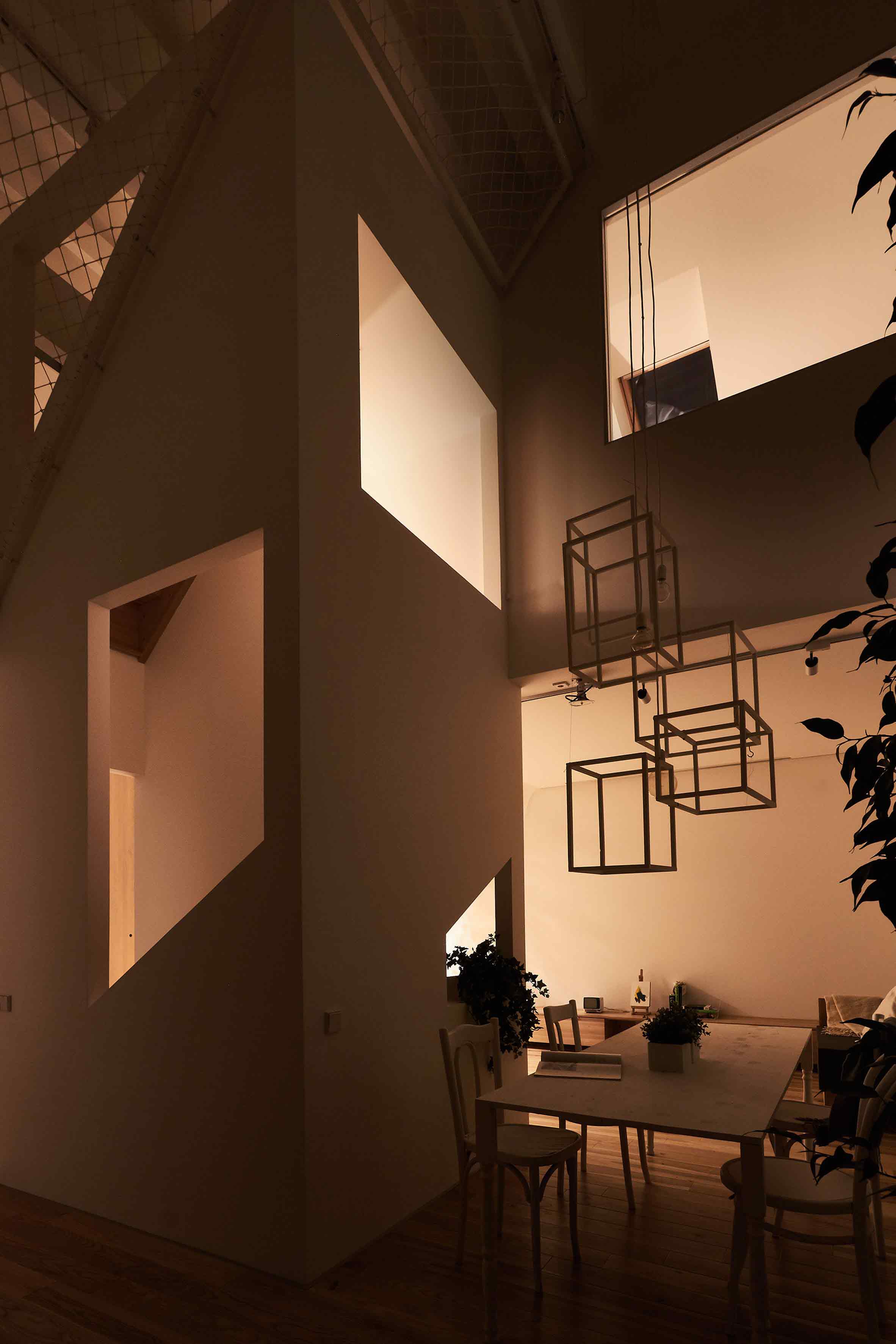 Bố mẹ nên xem ngay kiểu nhà lưới thông tầng vừa thoáng, vừa tiện trông con thế này - 9