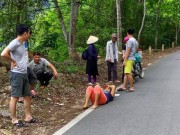 Tin tức - Ô tô mất phanh lao xuống vực, chồng đẩy vợ ra ngoài để sống nuôi con