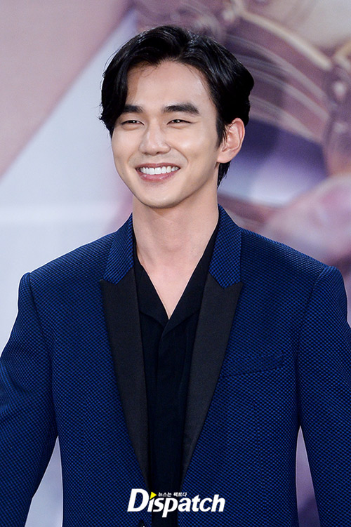 amp;#34;Em trai quốc dânamp;#34; Yoo Seung Ho amp;#34;dậy thì thành côngamp;#34; điển trai, chững chạc - 2