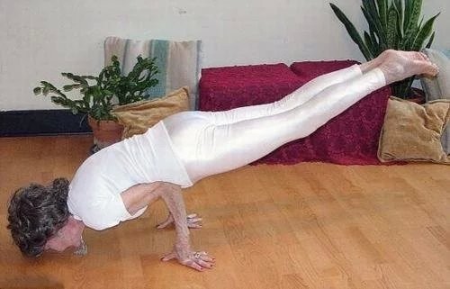 Gái trẻ cũng phải amp;#34;há hốcamp;#34; trước sức trẻ khỏe, săn chắc của các cụ bà này - 6