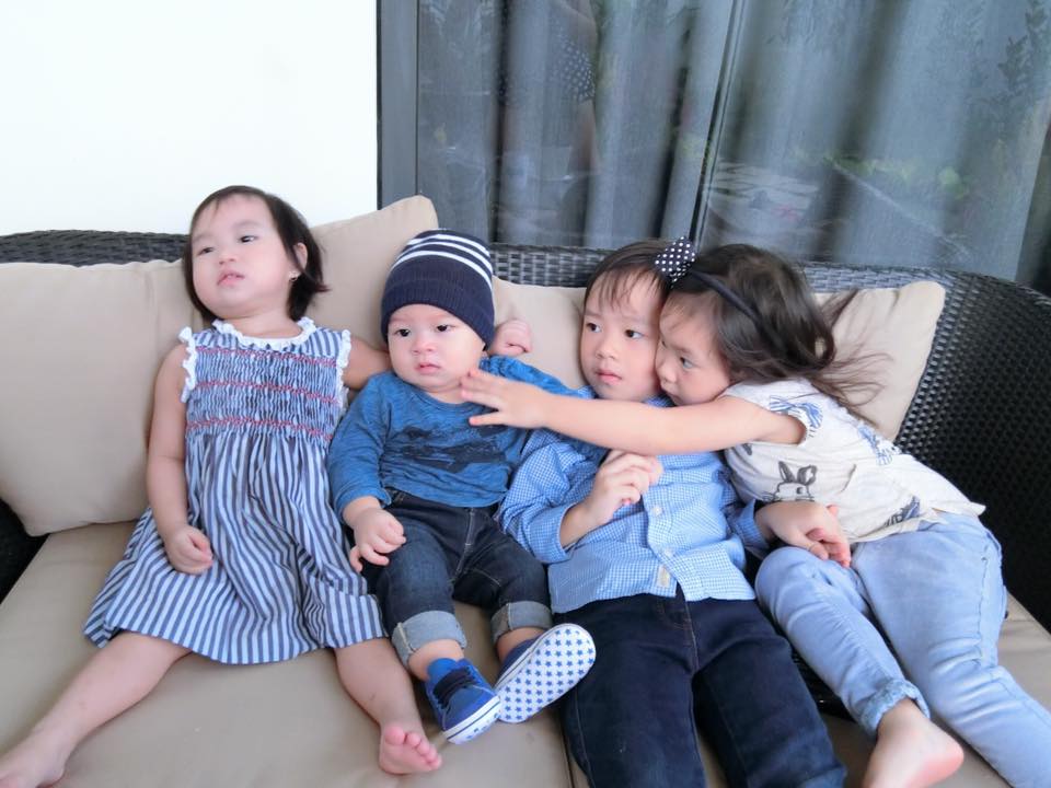 Lý Hải - Minh Hà tả cảnh amp;#34;dở khóc dở cườiamp;#34; khi nhà đông con cùng ngủ trên 1 chiếc giường - 4