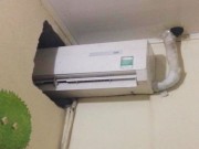 Nhà đẹp - Sự thật "ngỡ ngàng" về kiểu lắp điều hòa "xuyên tường" đang được dân mạng share ầm ầm