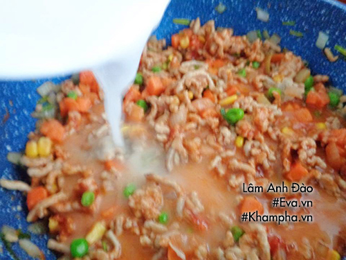 Trổ tài làm bánh khoai tây nhồi thịt kiểu mới, cả nhà vừa ăn vừa tấm tắc khen - 2