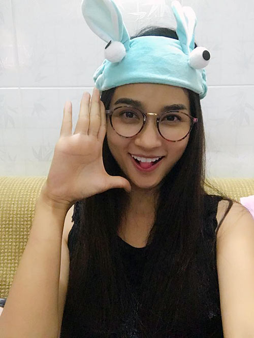 Con gái lớn phổng phao của Kim Tuyến khoác vai mẹ như hai amp;#34;chị em bạn dìamp;#34; - 7