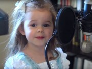 Clip Eva - Gặp lại cô bé 3 tuổi dễ thương quá mức với clip hát đạt 80 triệu lượt xem