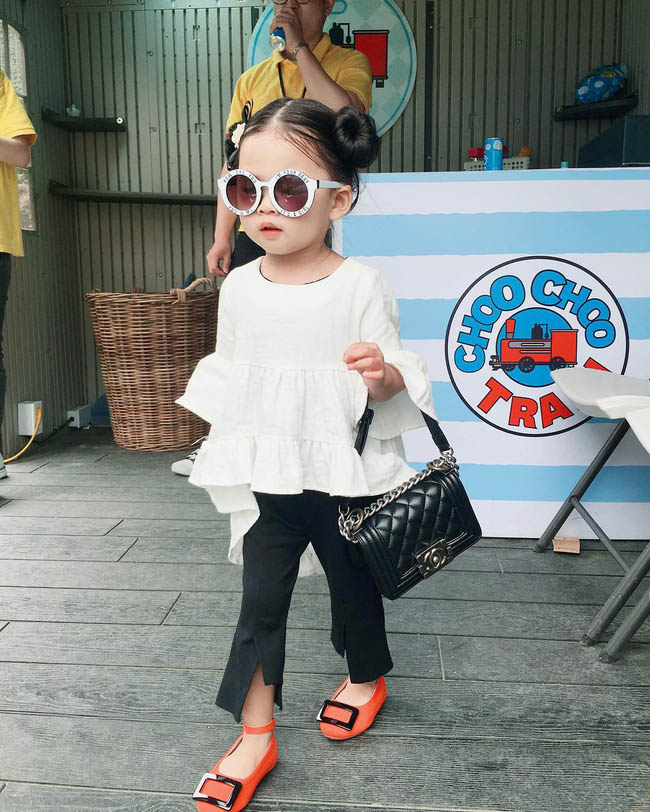 Cô bé thời thượng nhất Hàn Quốc với phong cách ăn mặc không thể chê vào đâu - 9