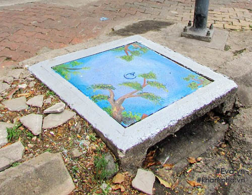 Những chiếc nắp cống kỳ lạ giữa đường phố Sài Gòn, ai đi đường cũng phải ngắm nhìn - 9
