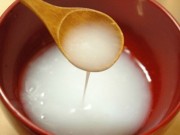 Làm mẹ - Con trên 6 tháng cứ cho dùng nước cơm theo cách này đảm bảo lớn nhanh khỏe mạnh