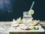 Bà bầu - Nước dừa đặc biệt tốt cho mẹ bầu và đây là lý do!