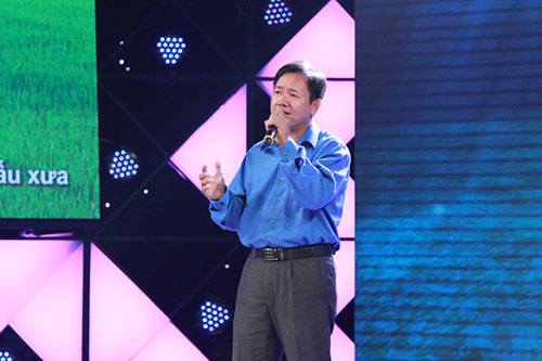 Người cha bị vợ bỏ, chở con trong lồng sắt mưu sinh khắp phố lại lấy nước mắt dân mạng - 1