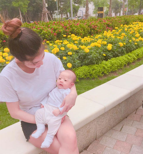 Sau sinh, vợ Việt Anh “Người phán xử” trẻ trung như gái teen - 3