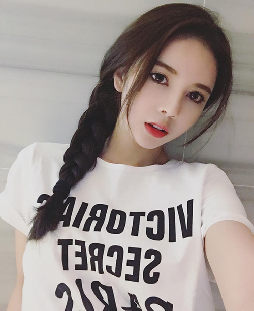 Hè đến rồi, hãy bỏ túi 4 kiểu tóc vừa mát mẻ lại có thể mix với mọi trang phục - 4