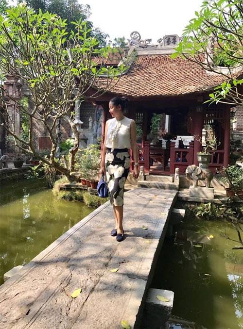 Ốc Thanh Vân để mặt mộc amp;#34;nhậuamp;#34; cùng các con - 16