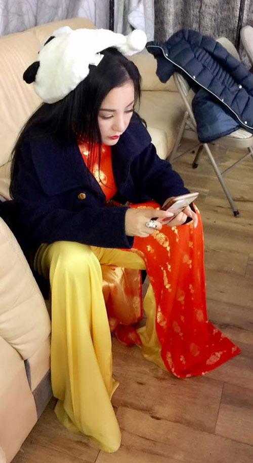 Ốc Thanh Vân để mặt mộc amp;#34;nhậuamp;#34; cùng các con - 8