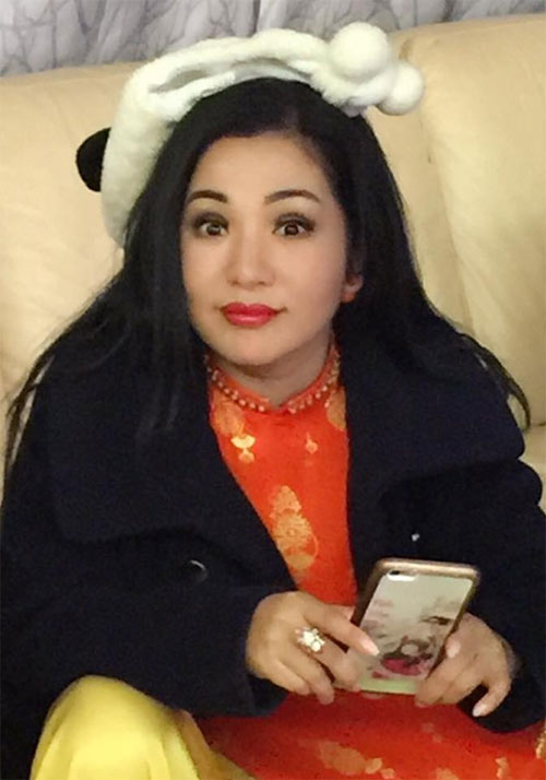 Ốc Thanh Vân để mặt mộc amp;#34;nhậuamp;#34; cùng các con - 9