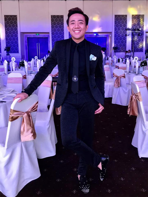 Ốc Thanh Vân để mặt mộc amp;#34;nhậuamp;#34; cùng các con - 4