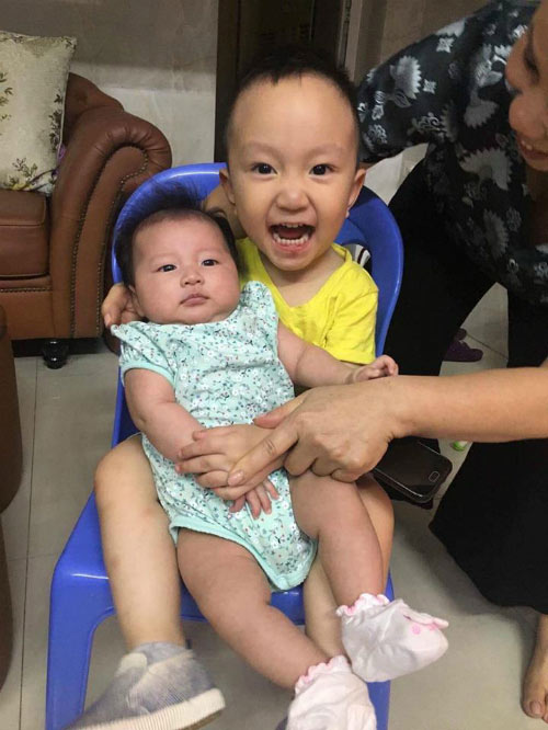 Ốc Thanh Vân để mặt mộc amp;#34;nhậuamp;#34; cùng các con - 7