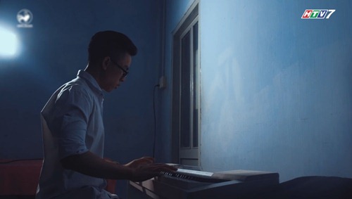 Chân dung chàng trai chỉ còn 30% thị lực khiến Trấn Thành, Cẩm Ly nể phục - 10